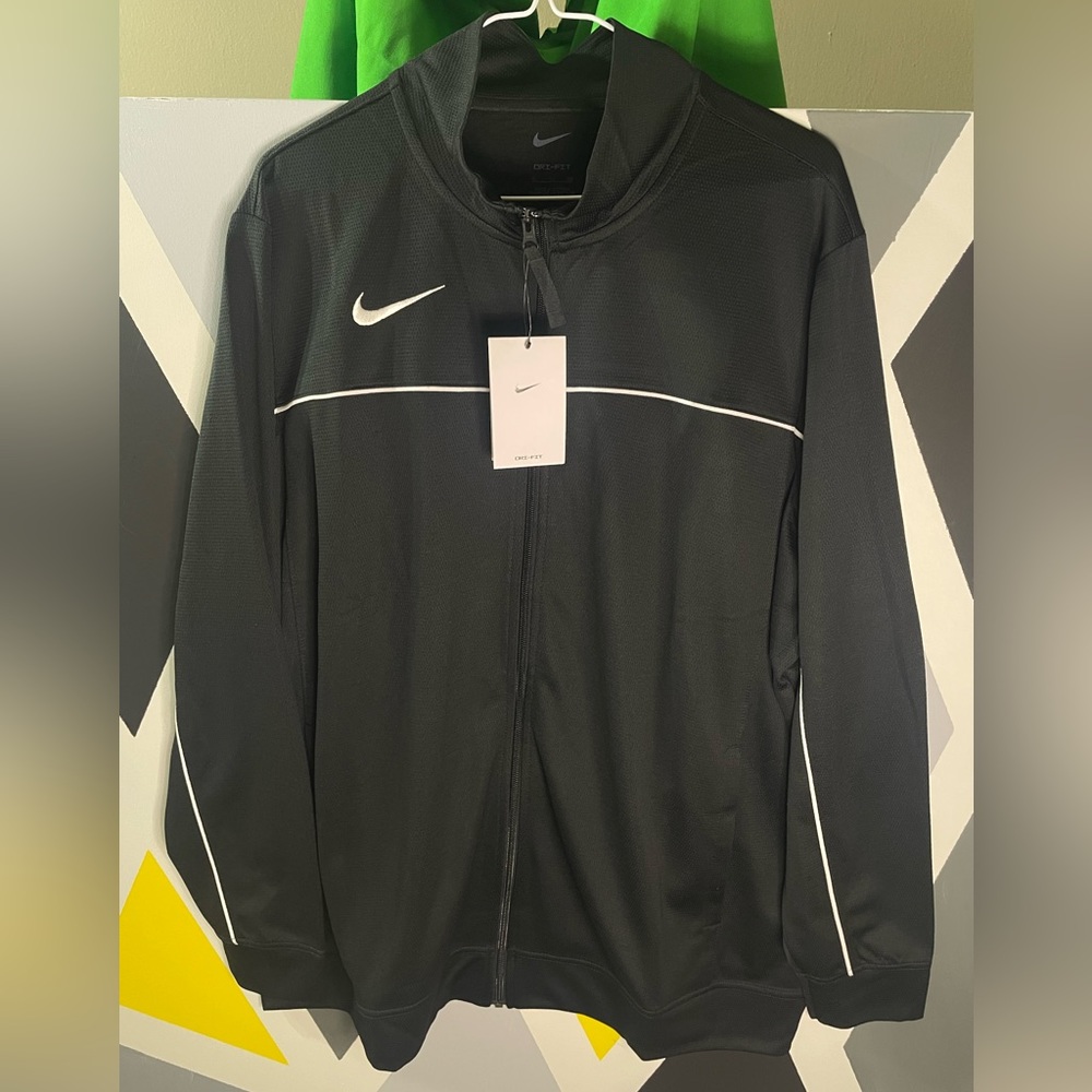 Nike jacket size XL mens